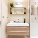 Apartment Gray D'albion Yourhosthelper *