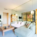 Apartment Gray D'albion Yourhosthelper *